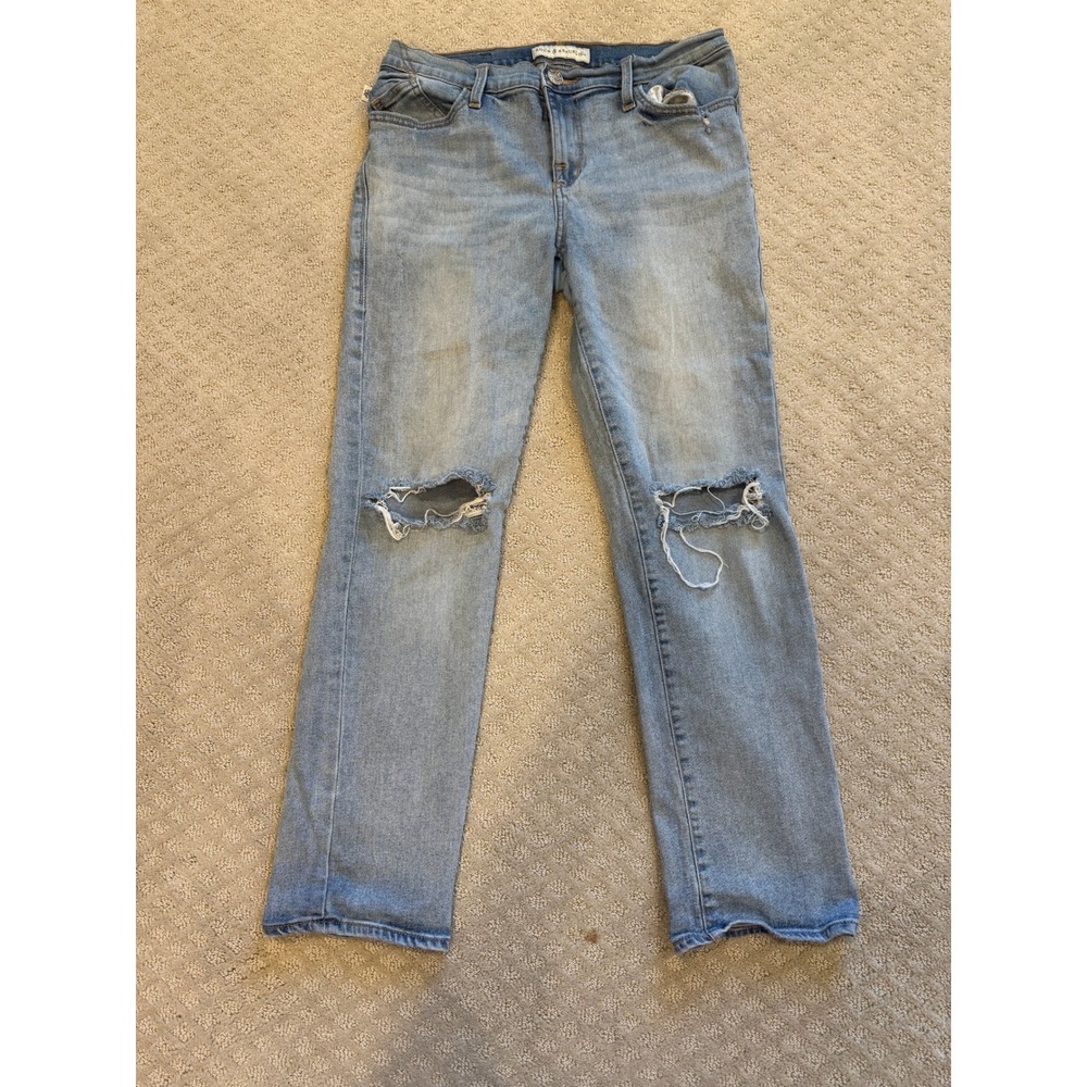 Rock & Republic distressed jeans Size 32 Womens straight leg holes in knees